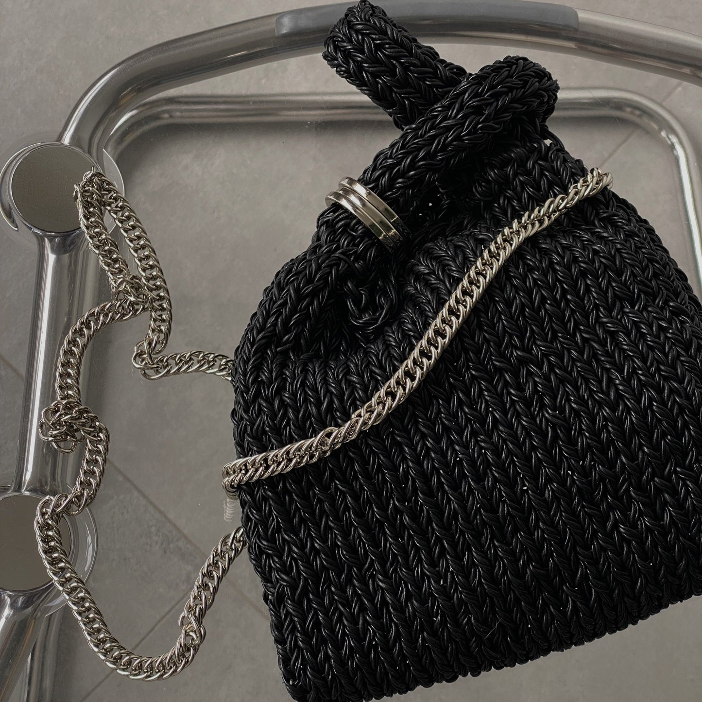 THE MIDI KNOT BAG